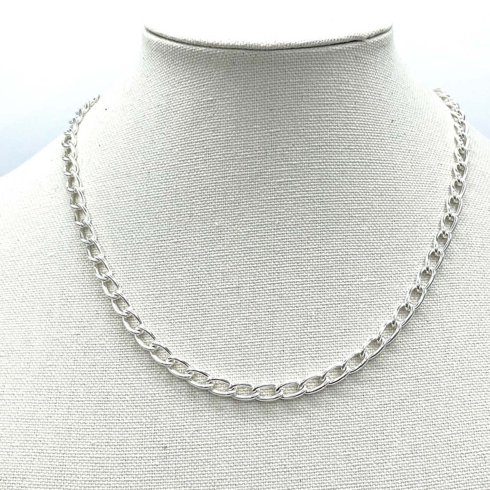 HAND CRAFTED Unisex Silver Chain Necklace
